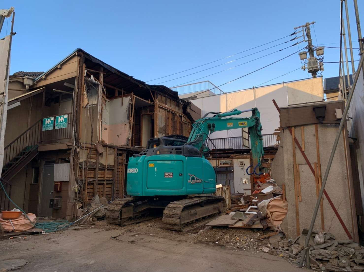 東京都板橋区大和町木造2階建てアパート解体工事の進捗状況のご報告