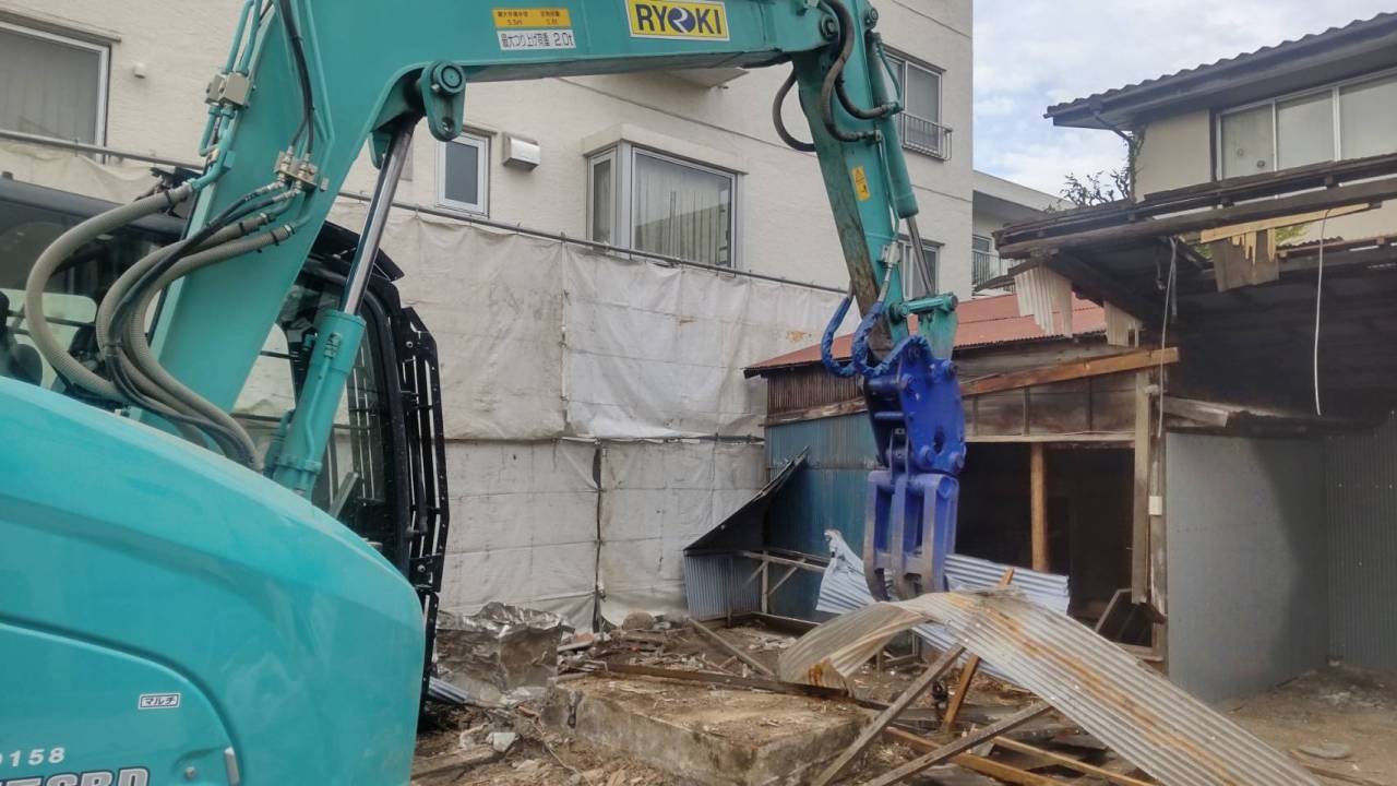 東京都世田谷区奥沢の木造２階建物解体工事の進捗状況です。