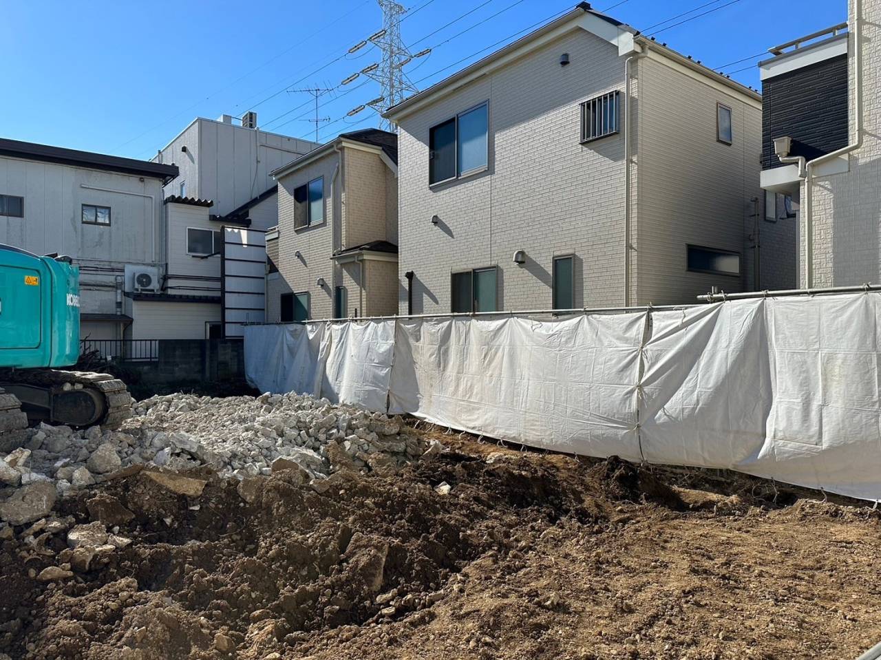 東京都足立区谷在家の軽量鉄骨2階建物解体工事の進捗状況です。