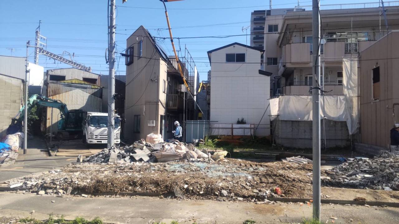 東京都足立区千住河原町の木造２階建物解体工事の進捗状況です。